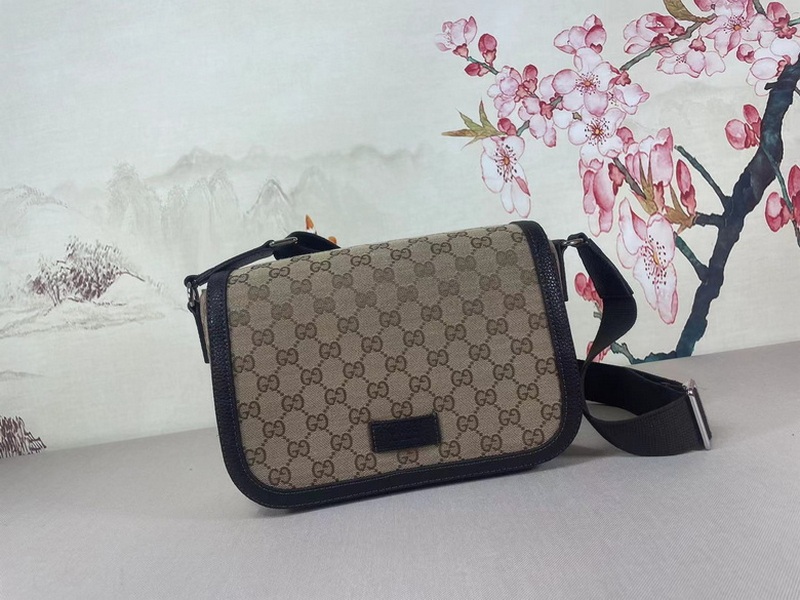 Gucci Handbags 887